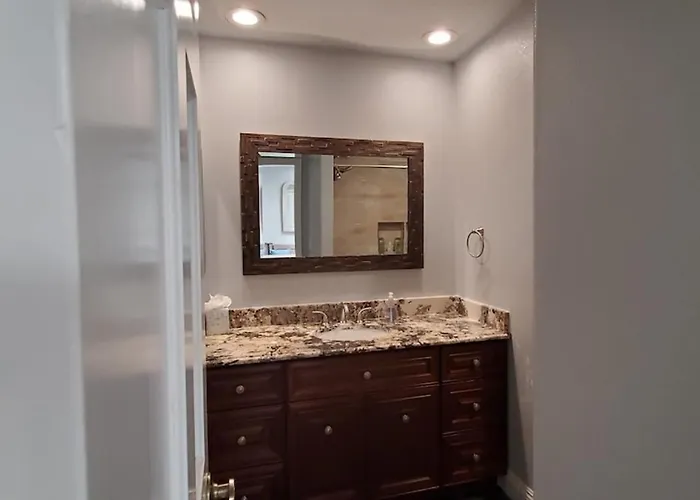 Updated, Enclosed Patio, Corner Lot, Bike Trail * Scottsdale